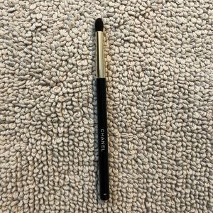 Chanel Gold Makeup Brush Precision Crease Brush